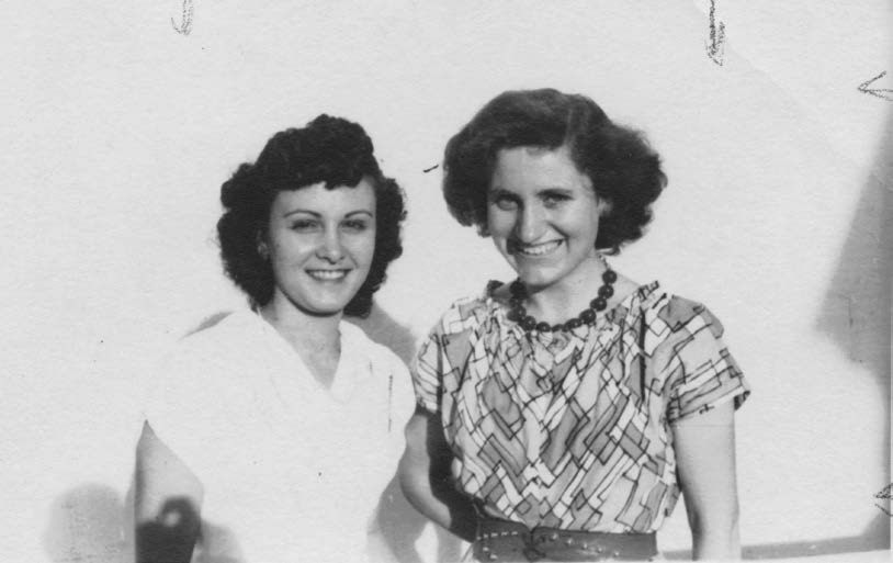 Sister missionaries Edie (Eduarda) Argualt and Juana Gianfelice from Argentina. Courtesy of CHL.