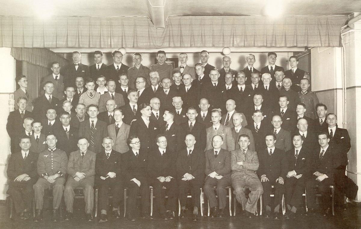 picture of men who participated in a district priesthood meeting in the Berlin Center Branch rooms