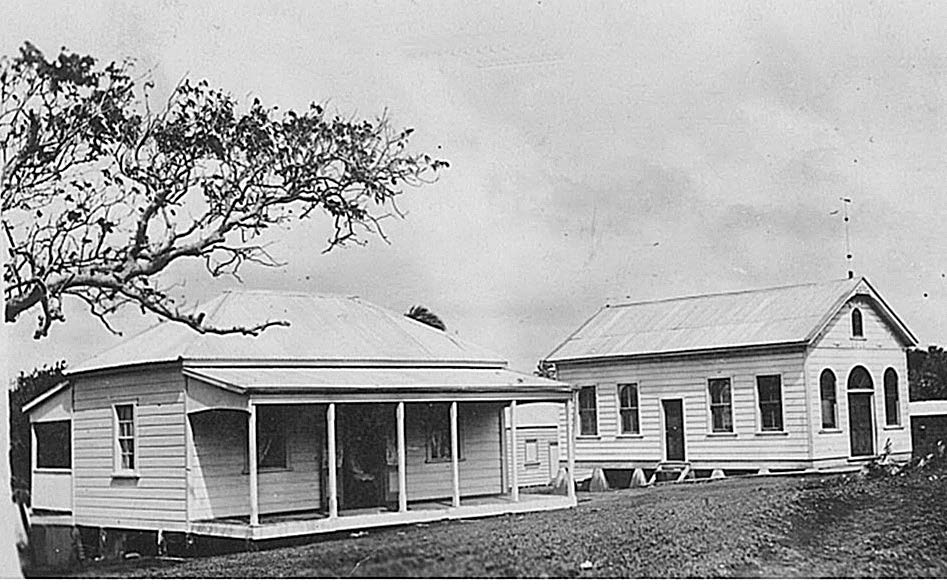 Ha‘alaufuli chapel and elders’ home. Donald Anderson collection courtesy of Lorraine Morton Ashton