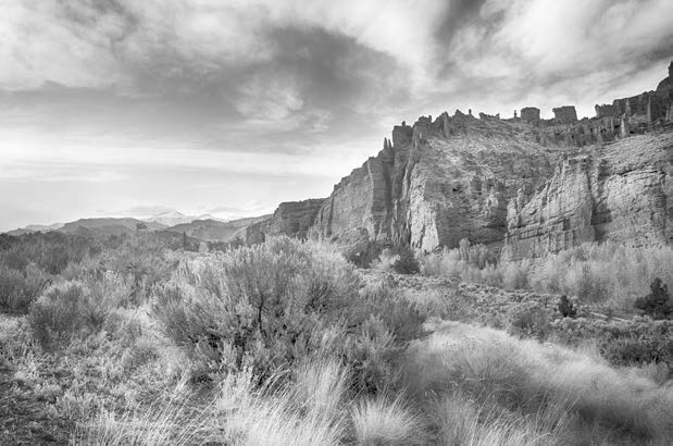 Present-day Wyoming wilderness. The wagon companies passed through treacherous terrain to reach the Salt Lake Valley. Courtesy of Jim Black/Pixabay.
