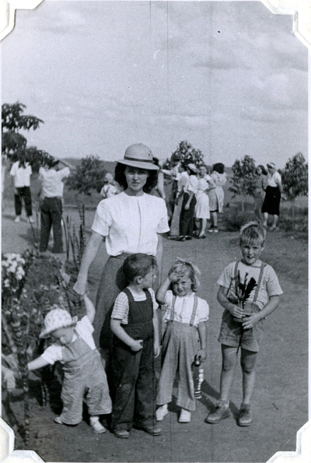 Sister Diania Rex and her children. Courtesy of CHL.