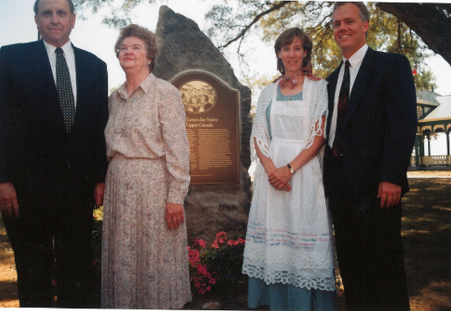 Thomas S. Monson and his wife Frances at the historical marker in Bath