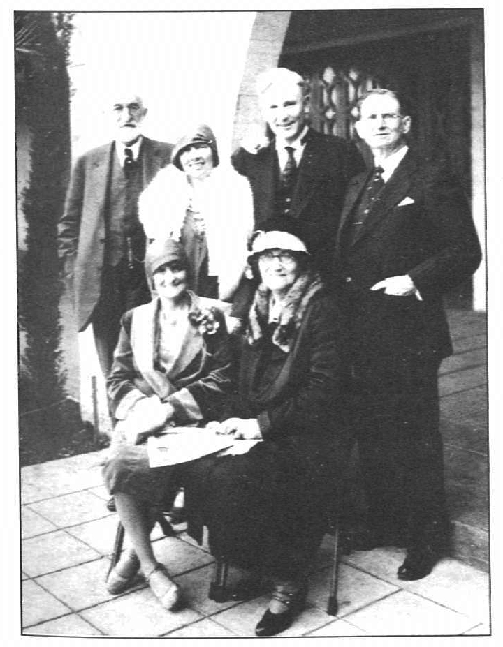 President Heber J. Grant, Willshire Ward bishop David Howells, and Hollywood Stake president George McCune with their wives in front of the stake center