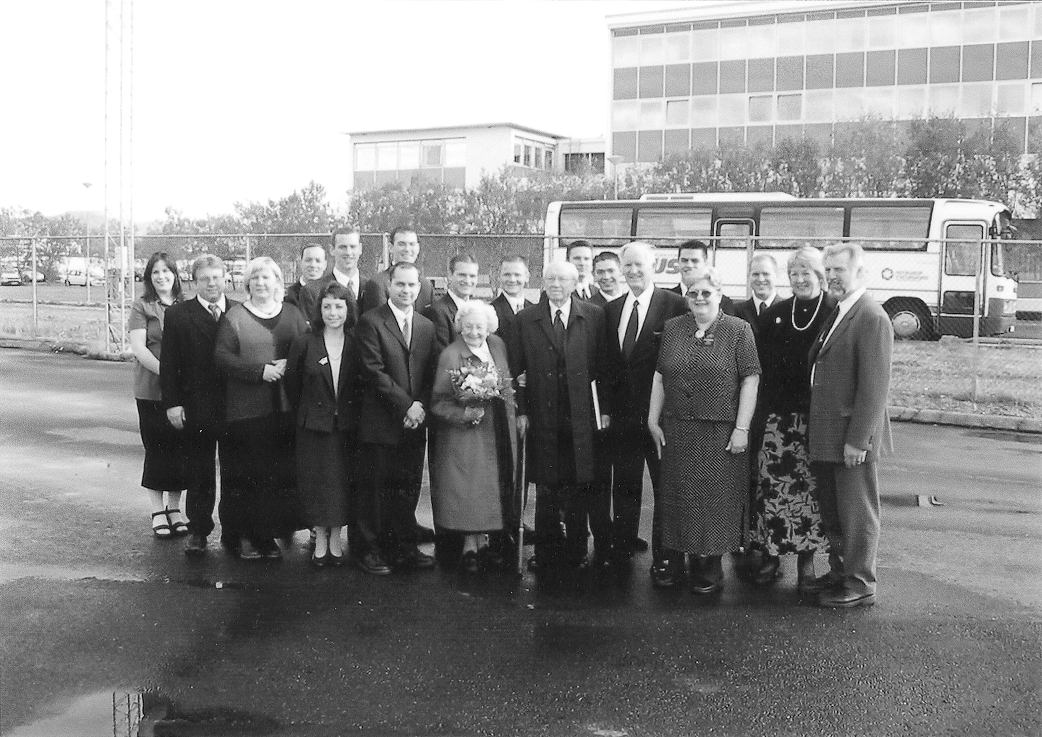 President Gordon B. Hinckley, the first Latter-day Saint prophet to step foot on Iceland, and his wife, Marjorie Pay Hinckley, stands with some of the Saints of Iceland in Reykjavík, 2002. Courtesy of David A. Ashby