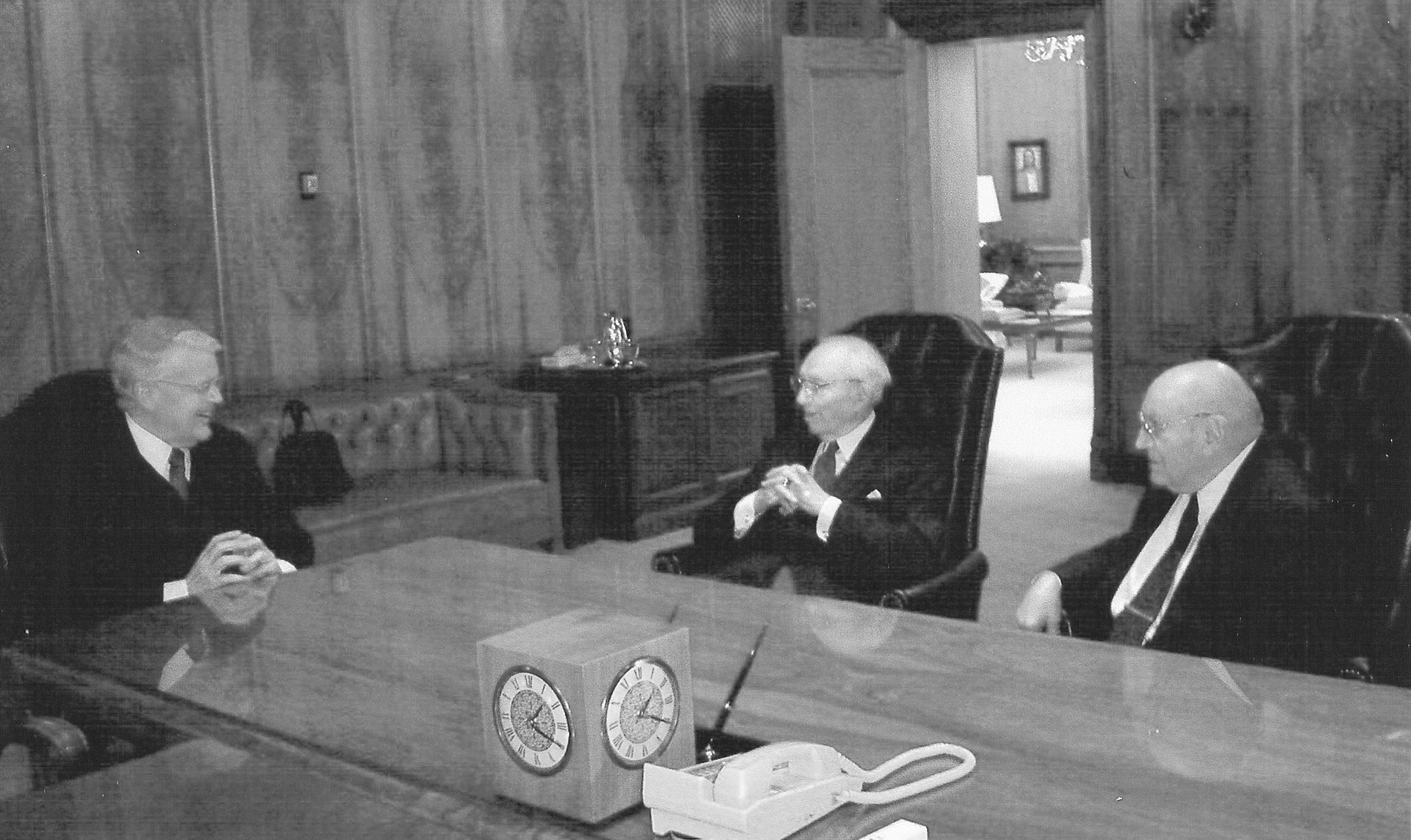 President Ólafur Ragnar Grímsson visits with President Gordon B.Hinckley and Elder Joseph B. Wirthlin on a trip to the United Statesin January of 2004. Courtesy of David A. Ashby