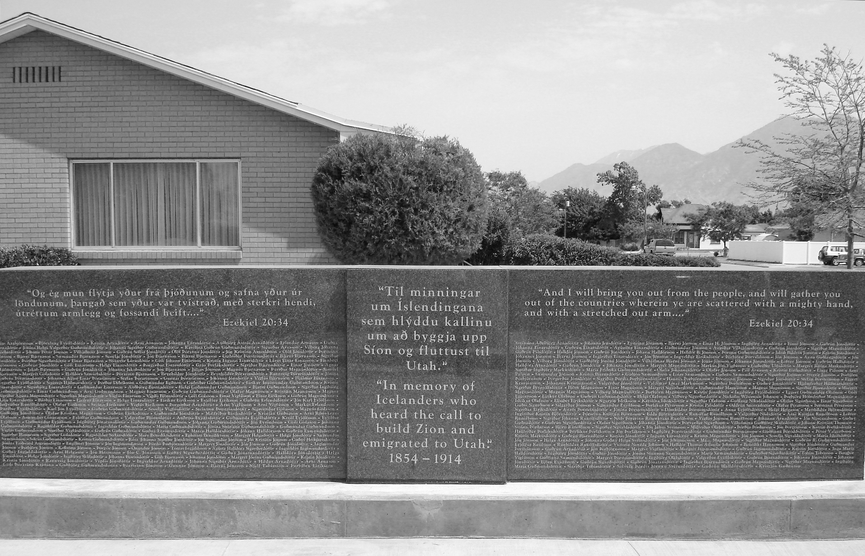 The monument in Spanish Fork, Utah, is similar to the monument at the Westmann Islands