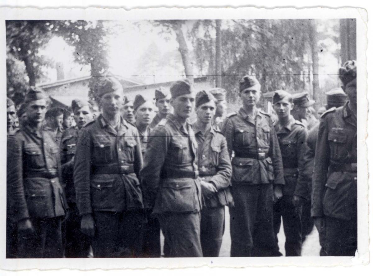 soldiers in uniform