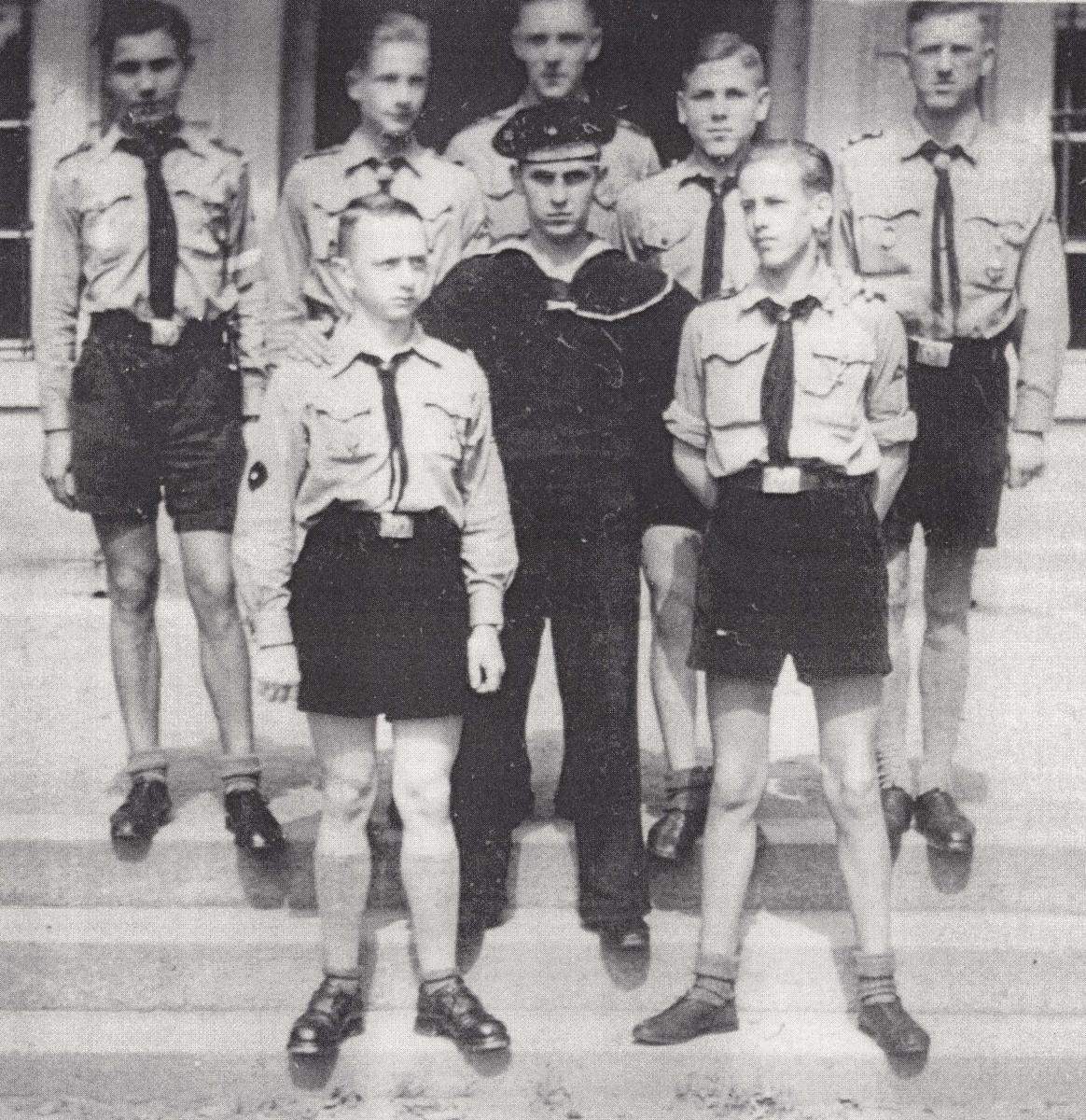 Walter Kindt with Hitler Youth group