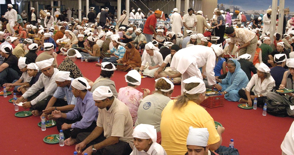 Langar at a Langar hall and Gurdwara. Courtesy of Hari Singh.