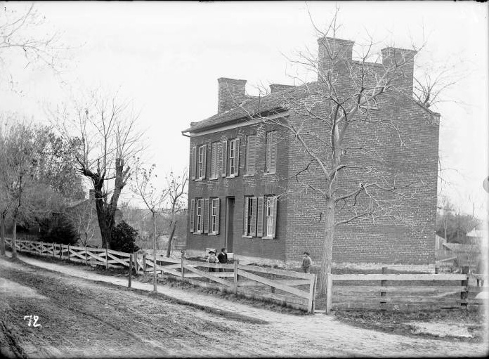 Home of Wilford and Phoebe Carter Woodruff in Nauvoo, 1907. Anderson Collection, L. Tom Perry Special Collections, Brigham Young University.
