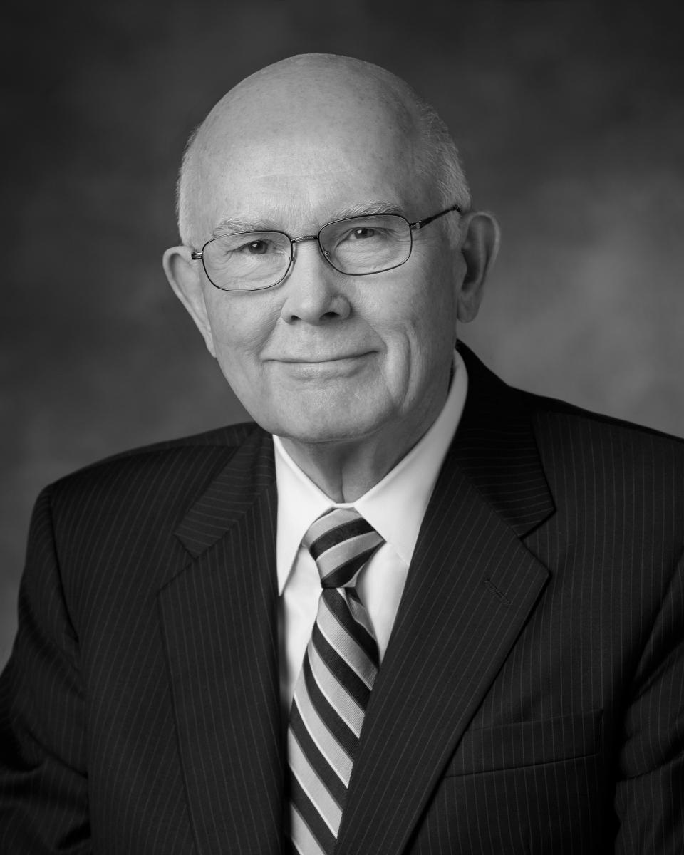 Dallin H Oaks