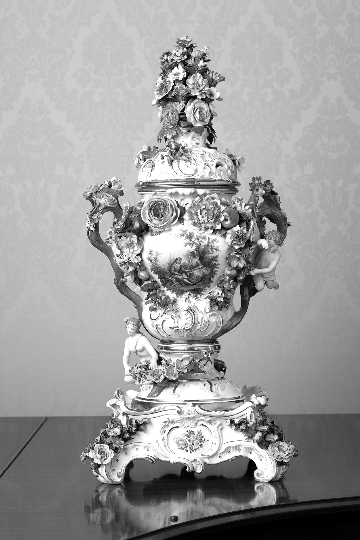 1830 Meissen Vase donated by Austrian Relief Society sisters for the General Relief Society Building. Courtesy of the General Relief Society Presidency.