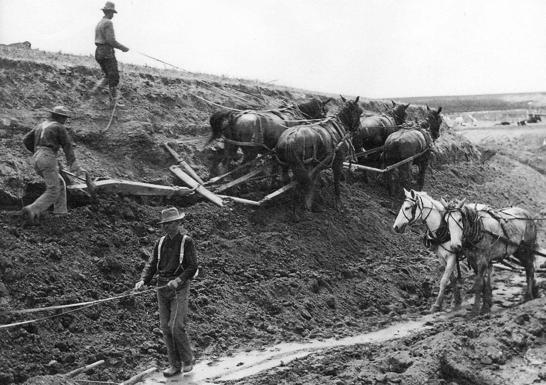 canal workers