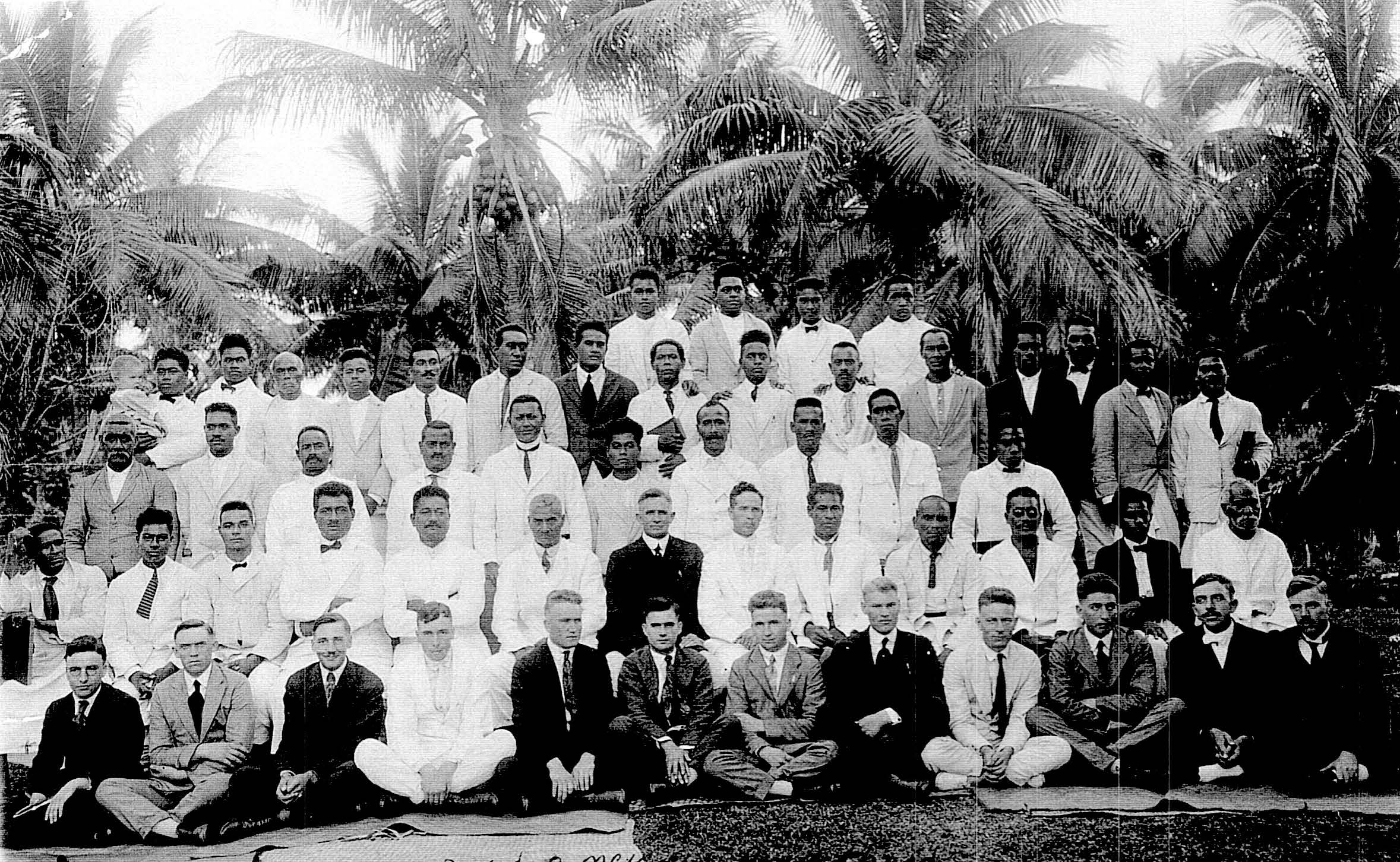 Elder David O. McKay and Relief Society sisters. Clermont Oborn collection courtesy of Lorraine Morton Ashton.