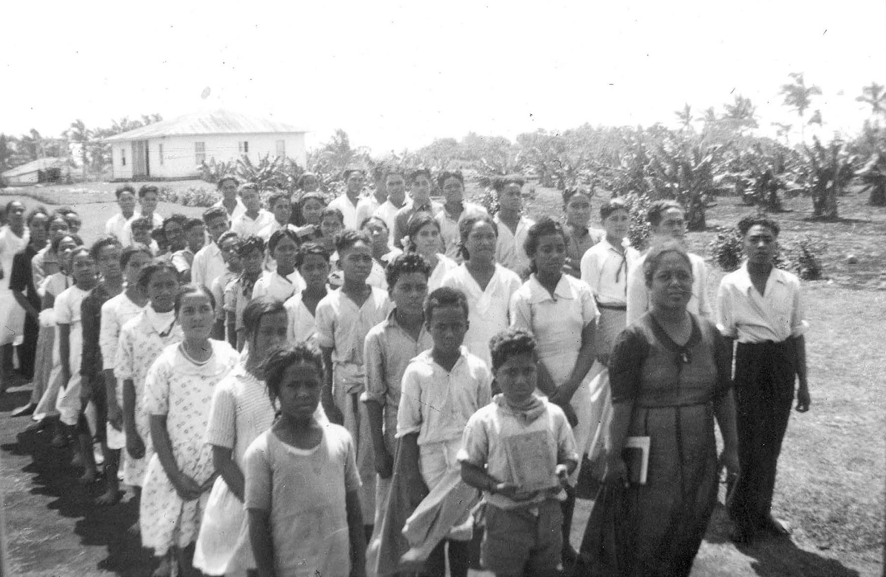 Students at Makeke. Ermel J. Morton collection courtesy of Lorraine Morton Ashton.