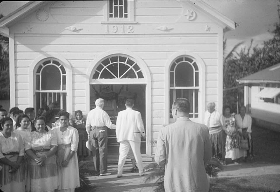 President David O. McKay and President D’Monte Coombs visit Ha‘alaufuli chapel. Courtesy of Lorraine Morton Ashton.