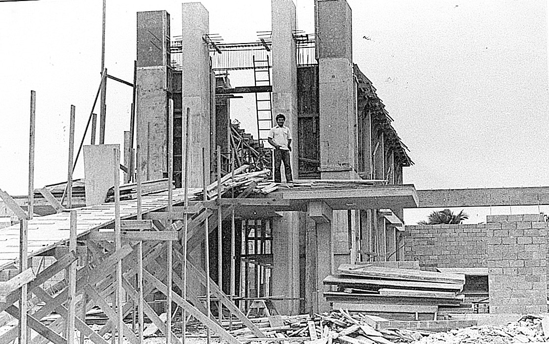 Construction of the Tonga temple. Courtesy of Kakolosi Kioa Tu‘ione.