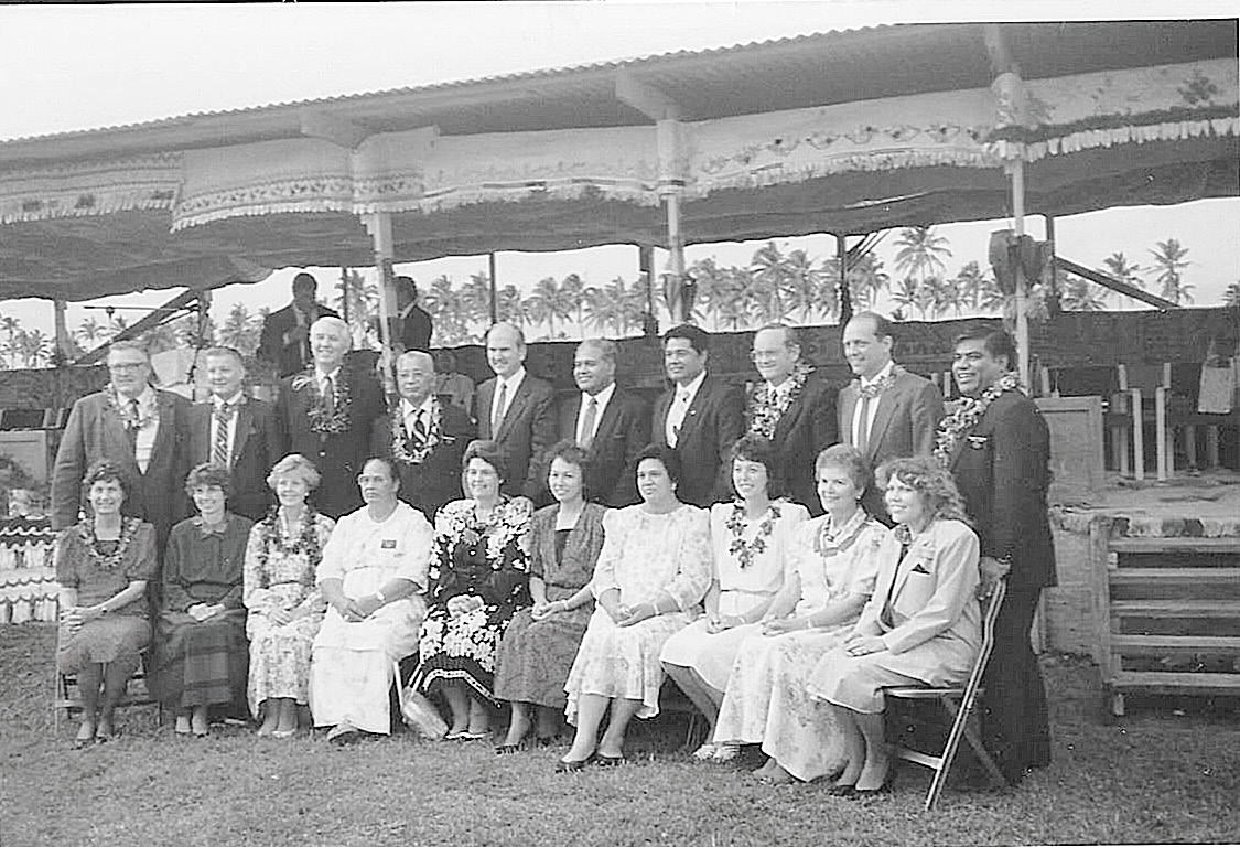 Elder Russell M. Nelson with former mission presidents at centennial celebrations. Eric Shumway.