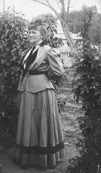 Louisa Gulbrandsen Cross, about 1920.