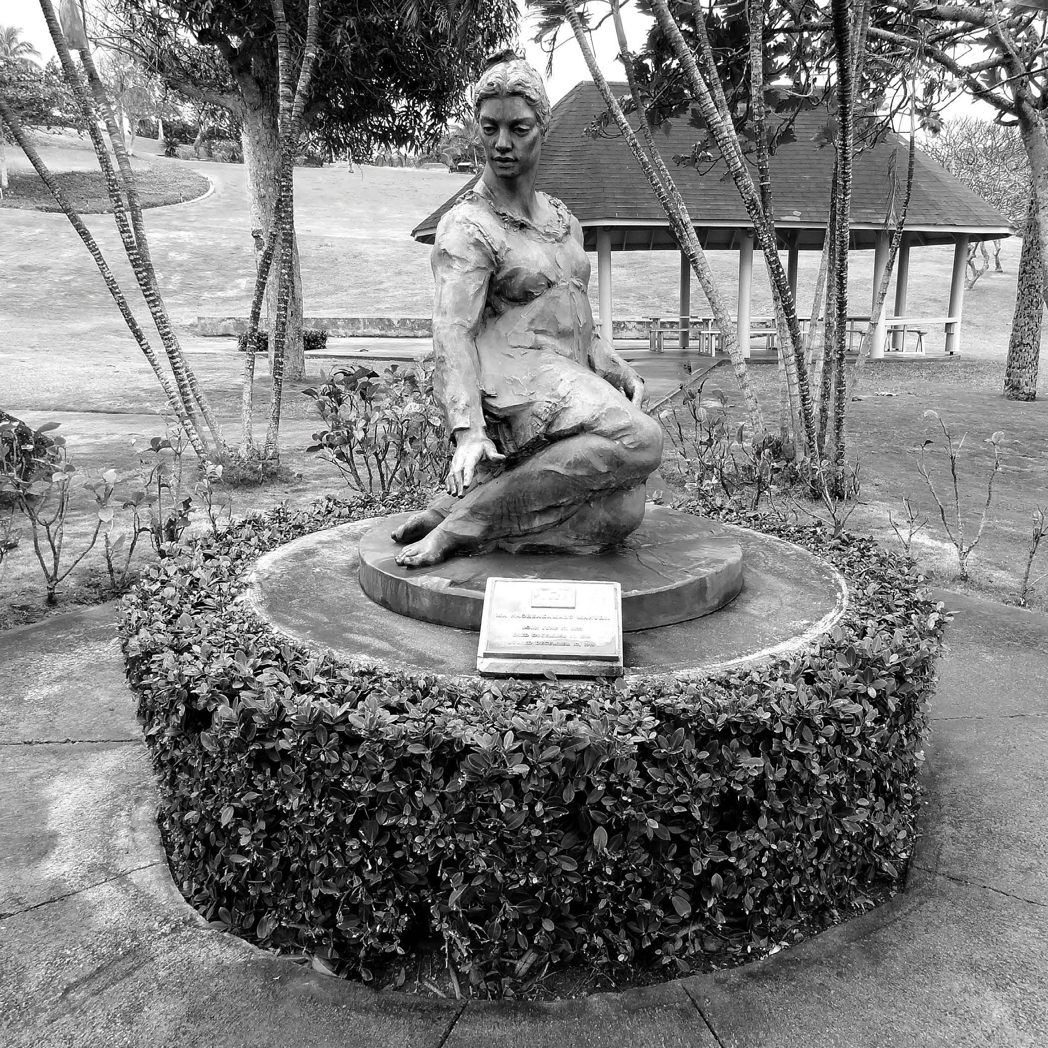 “Ma” Nāʻoheakamalu Manuhiʻi (1832–1919). This sculpture graces the entrance to the Laie Pioneer Memorial Cemetery, adjacent to the Laie Hawaii Temple. Sculpted by Jan Fischer. Courtesy of Gary Davis.