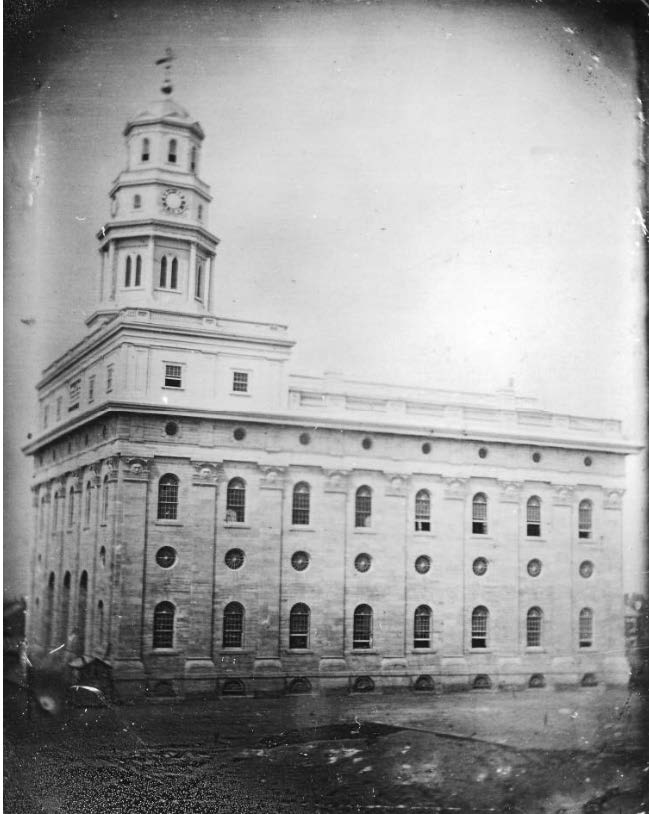 Electioneers received and assisted others in receiving sacred ordinances in the Nauvoo Temple before the Saints’ exodus west. Daguerreotype of the Nauvoo Temple courtesy of Harold B. Lee Library Digital Collections, BYU.