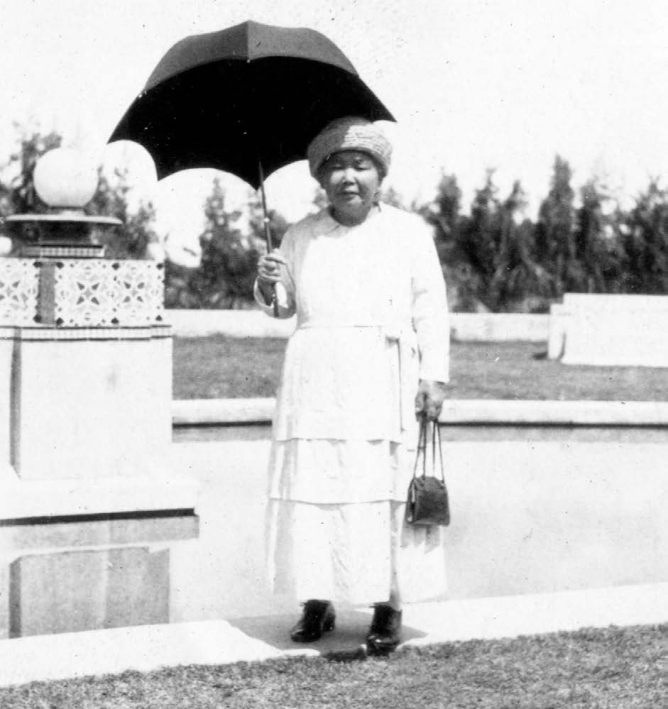 Tsune Nachie immigrated to Lāʻie, where in 1923 she was among the earliest Japanese Saints to enter the temple and later became a temple worker, likely the first from her country. Courtesy of Church History Library.