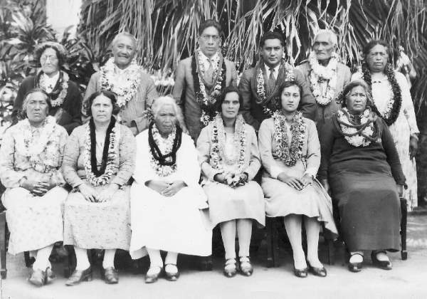 photo of new zealand saints attending the hawaii temple