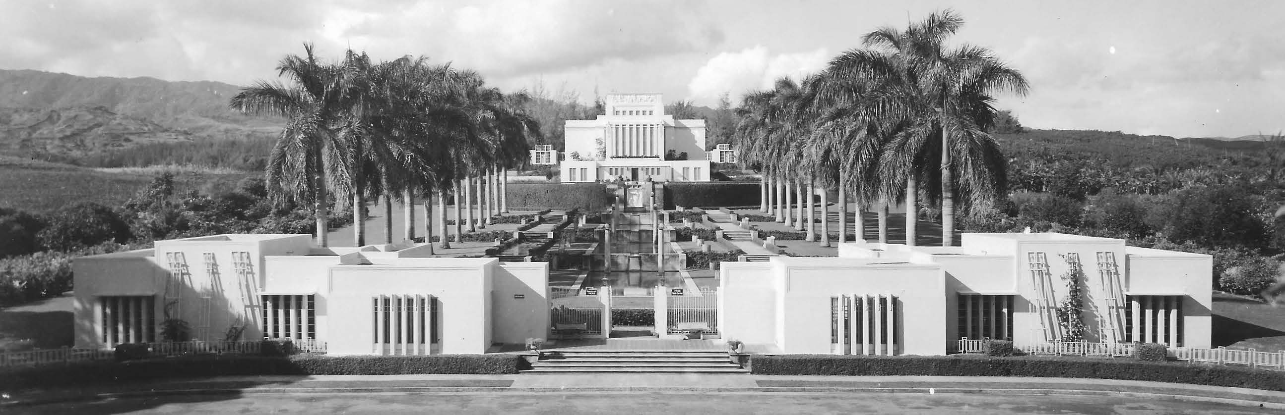 Success of the Bureau of Information (visitors’ center) warranted an enlarged facility, and in 1938 it was more than tripled in size. Photo of bureau and temple courtesy of Mark James.