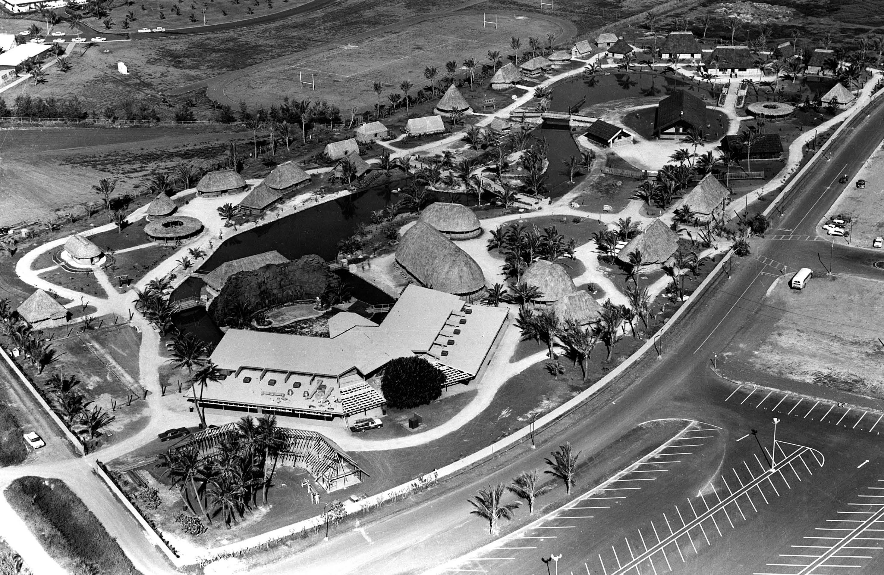 Above and previous page: Remarkably, the PCC has welcomed tens of millions of visitors to Lāʻie over the years, and millions of those visitors have found their way to the temple grounds. Photos courtesy of BYU–Hawaii Archives.