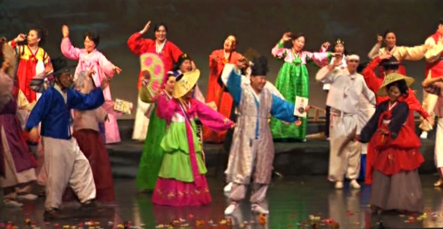 Korean Dancers