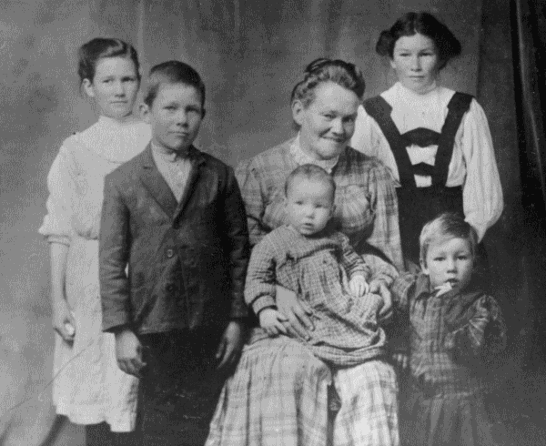 Eliza with her children.