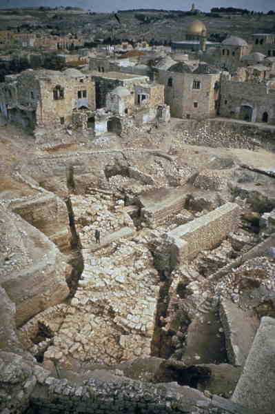 photo of 8th century bc jewish architecture ruins